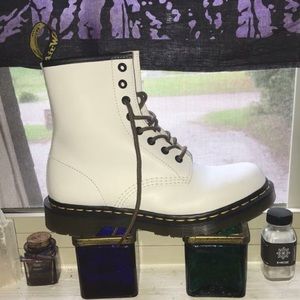 Original Doctor Martens size 8 !